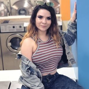 Meet your Posher, Savannah